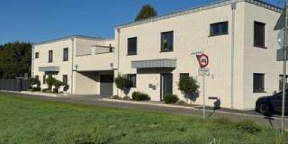 Exklusive Wohnung mit hochwertiger Ausstattung und Terrasse 3 zimmer