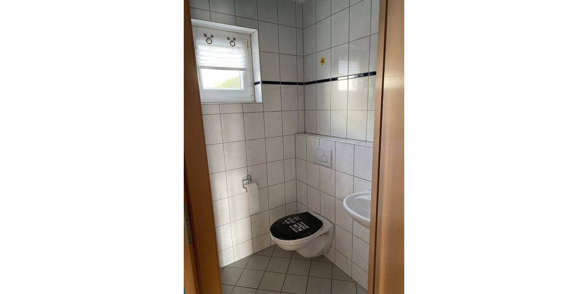 Reihenmittelhaus Schrobenhausen - 5 Zimmer, 140 m&sup2;, 1.450&euro; | Angebot:26819950
