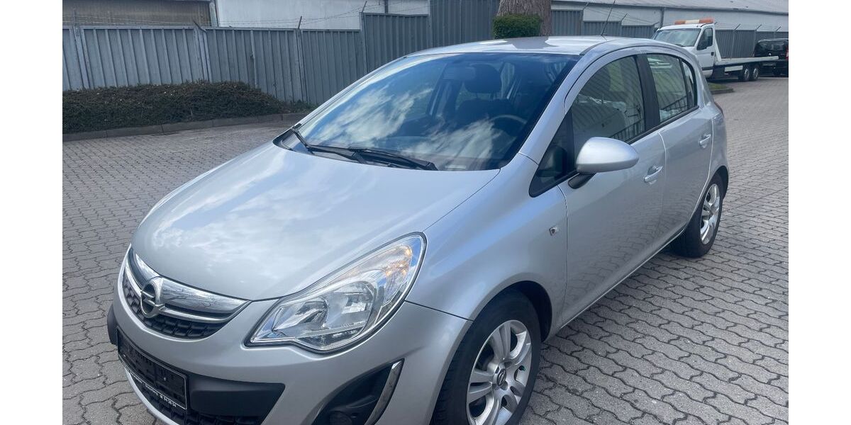 Opel Corsa 187.000 km 2.950 &euro; Kiel 24113