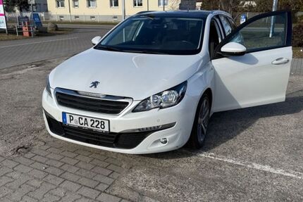 Peugeot 308 73.054 km 8.490 &euro; Brandenburg 14776