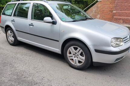 VW Golf 205.000 km 2.000 &euro; Essen 45327