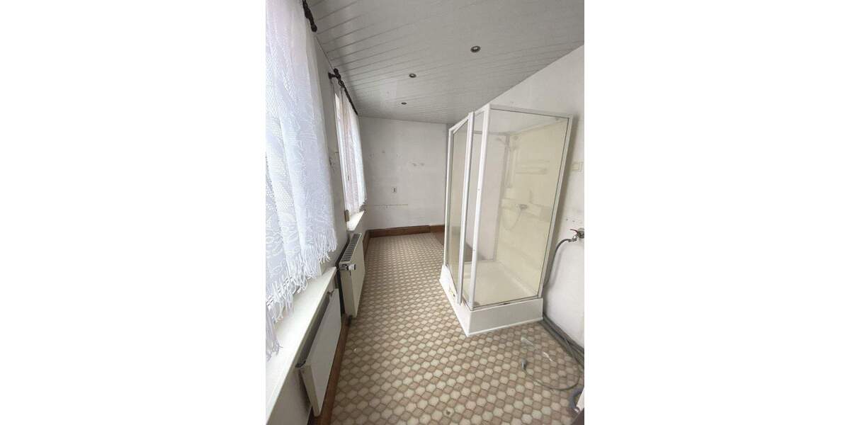 Einfamilienhaus Gotha - 4 Zimmer, 132 m&sup2;, 110.000&euro; | Angebot:25836204