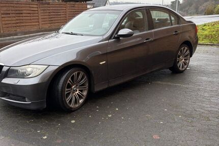 BMW 318 181.000 km 5.999 &euro; Langgöns 35428