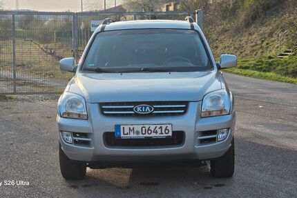 Kia Sportage 96.000 km 7.999 &euro; Staffel 65556