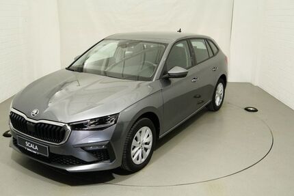 Skoda Scala 5.886 km 26.990 € Schneeberg 08289