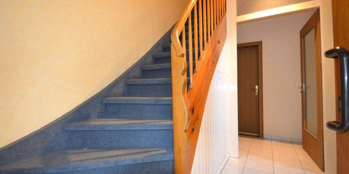 Mehrfamilienhaus, Wohnhaus Rutesheim - 7 Zimmer, 178 m&sup2;, 590.000&euro; | Angebot:25427685