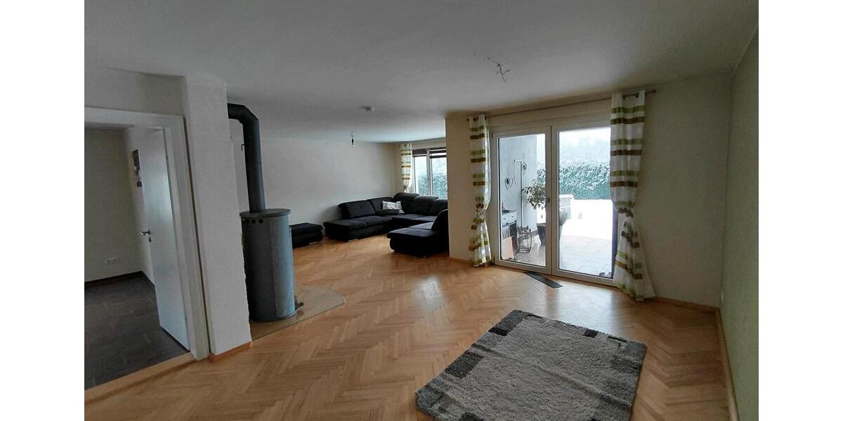 Einfamilienhaus Bischofswerda - 7 Zimmer, 200 m&sup2;, 490.000&euro; | Angebot:24441198
