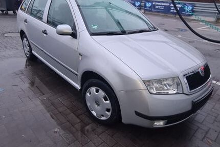 Skoda Fabia 103.225 km 2.199 &euro; Mannheim 68169