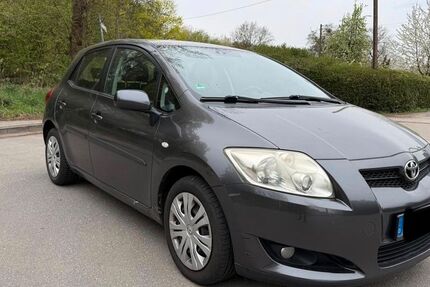 Toyota Auris 171.000 km 3.600 &euro; Hamburg 21109
