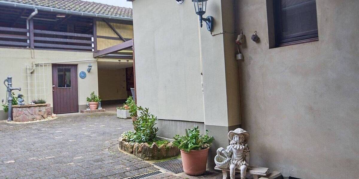 Mehrfamilienhaus, Wohnhaus Bornheim - 7 Zimmer, 182 m&sup2;, 550.000&euro; | Angebot:26361524