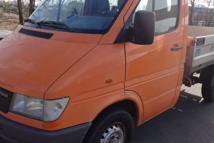 Mercedes-Benz Sprinter 104.000 km 4.500 &euro; Zülpich 53909