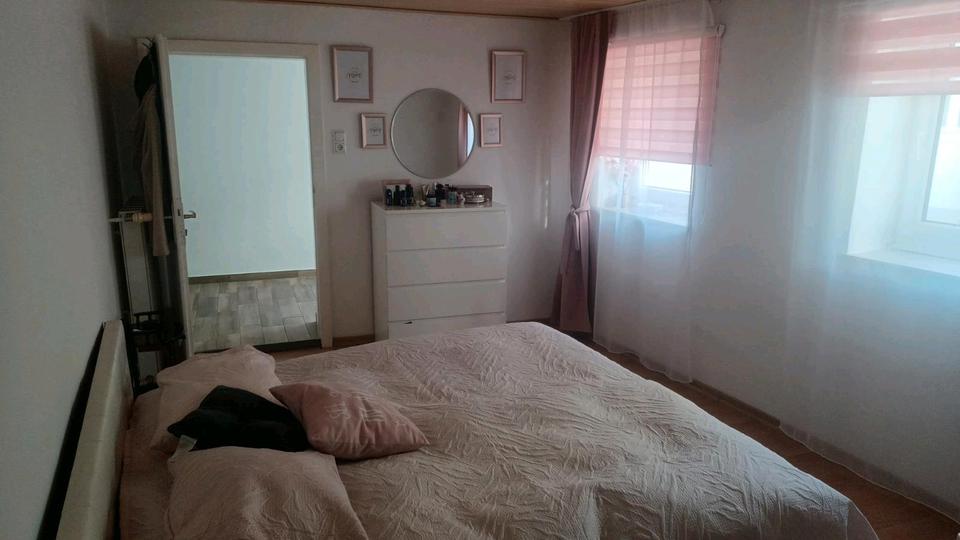 Einfamilienhaus Dingolfing - 6.5 Zimmer, 159 m&sup2;, 1.420&euro; | Angebot:25927801