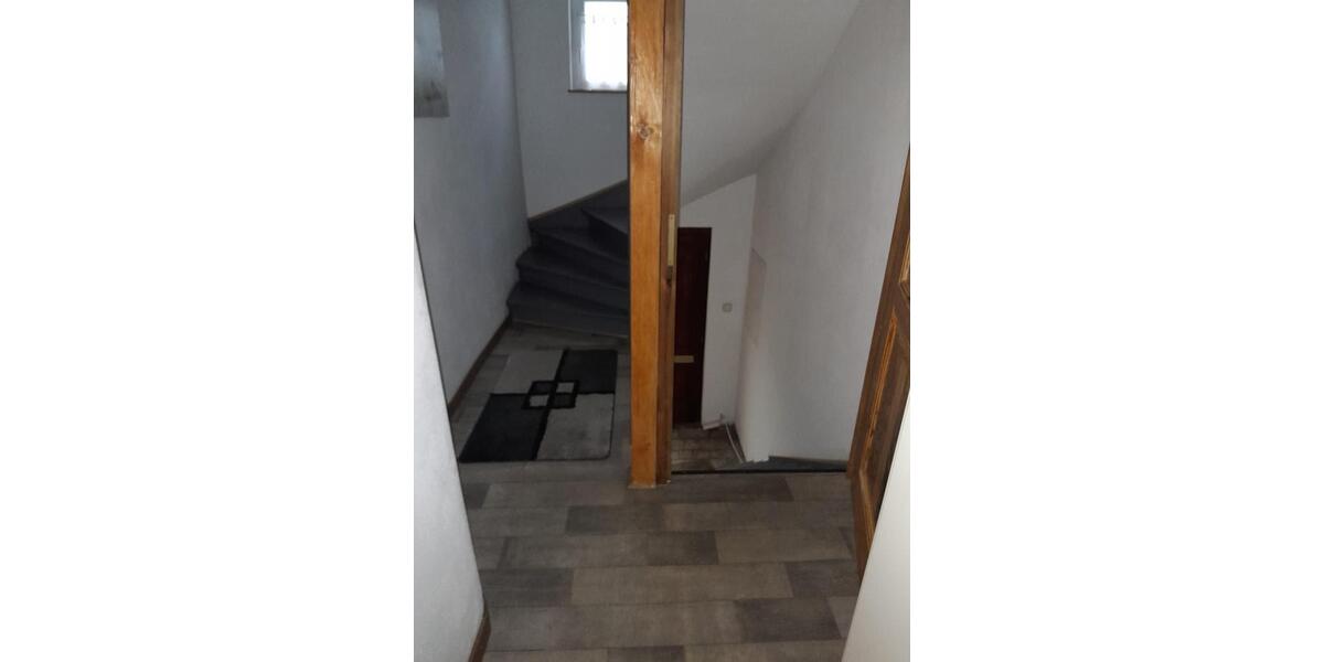 Etagenwohnung Hessisch Lichtenau - 4 Zimmer, 95 m&sup2;, 1.000&euro; | Angebot:26150191