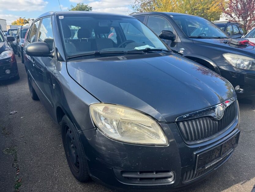 Skoda Fabia 110.998 km 999 € weingarten 88250