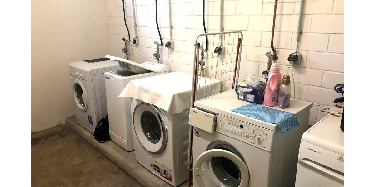 Kapitalanlage - Vermietete 2,5-Zimmerwohnung mit Stellplatz am Schwanenteich 2.5 zimmer