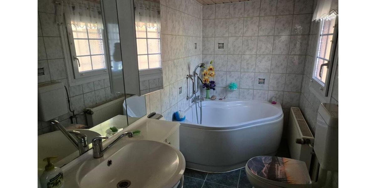 Einfamilienhaus Finsterwalde - 3 Zimmer, 81 m&sup2;, 500&euro; | Angebot:24771456