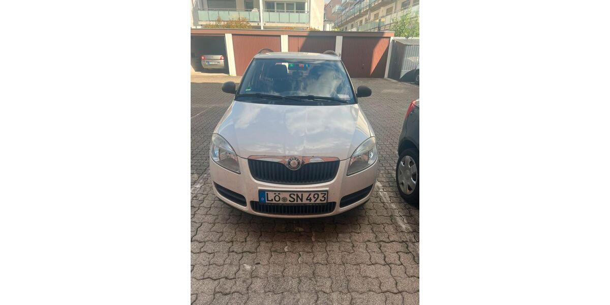 Skoda Fabia 218.900 km 700 &euro; Rheinfelden 79618