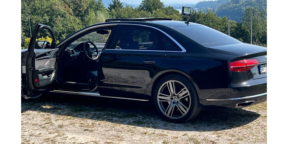 Audi A8 140.000 km 32.900 &euro; Cremlingen 38162