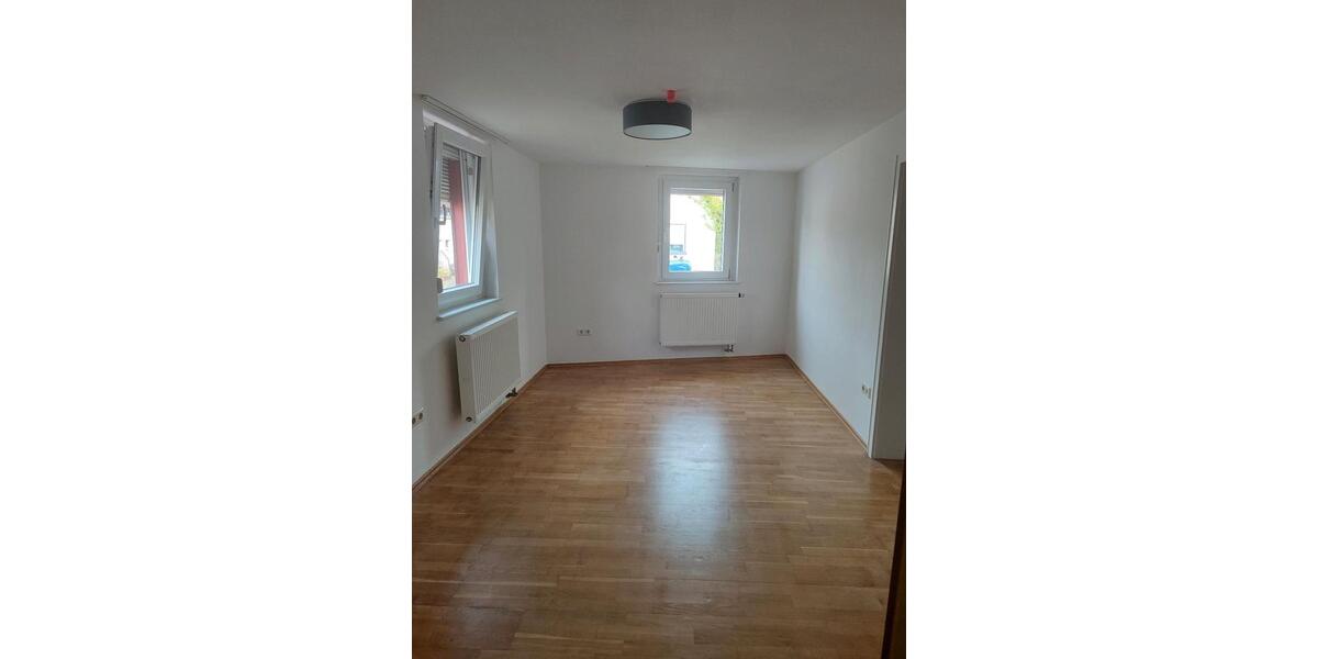 Erdgeschoßwohnung Bietigheim - 3 Zimmer, 73 m&sup2;, 980&euro; | Angebot:26339923
