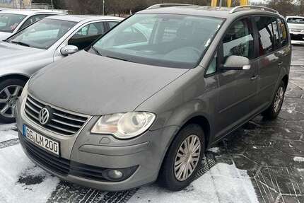 VW Touran 179.800 km 4.990 &euro; Rüsselsheim 65428