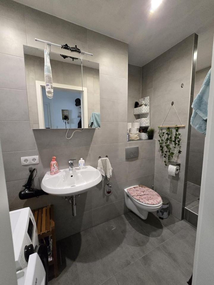 2 Zimmer Wohnung in Zentrum von Wesel mit neuwertiger Küche zimmer