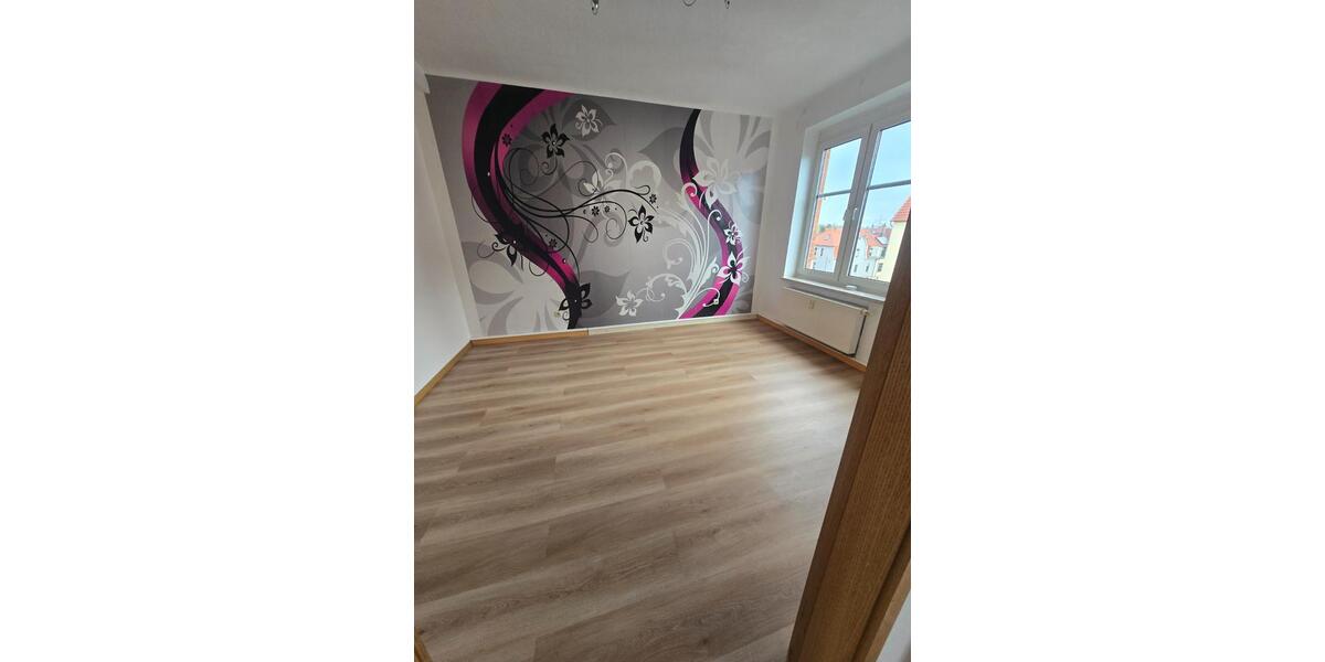 Etagenwohnung Waltershausen - 3 Zimmer, 56 m&sup2;, 391&euro; | Angebot:25783759