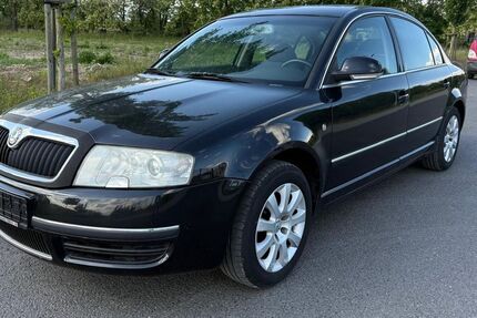 Skoda Superb 325.000 km 3.400 &euro; Fredersdorf-Vogelsdorf 15370