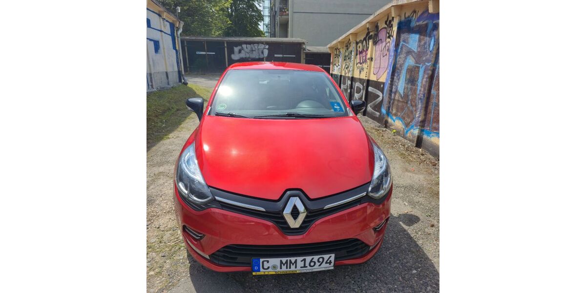 Renault Clio 40.860 km 8.500 &euro; Chemnitz 09126