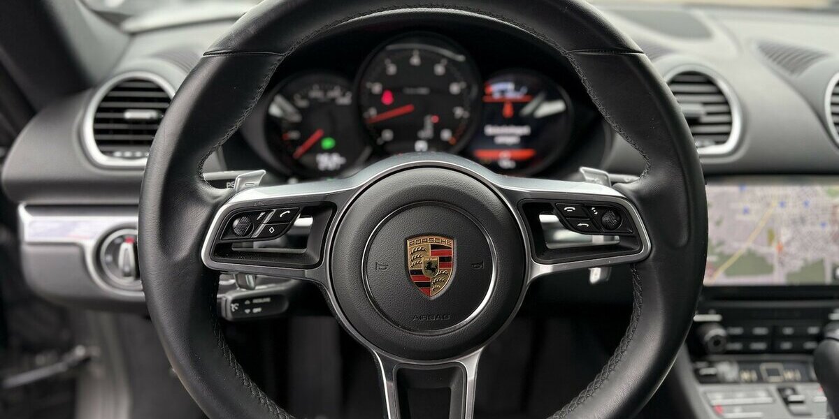 Porsche Cayman 718 KAMERA/NAVIGATION/SITZHEIZUNG 14.510 km 59.900 &euro; Villingen-Schwenningen 78054