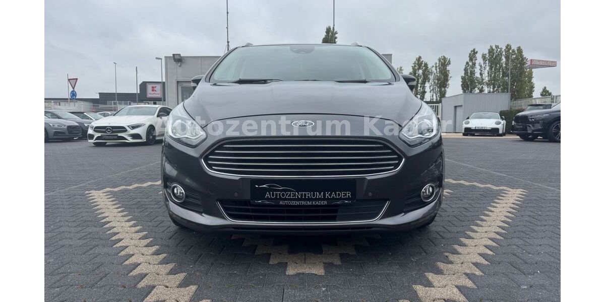 Ford S-Max 146.000 km 18.900 &euro; Eschweiler 52249