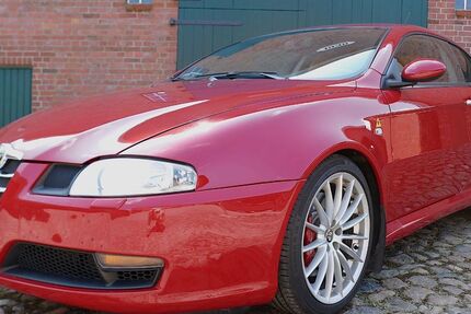 Alfa Romeo GT 91.000 km 23.500 &euro; Hamburg 22047