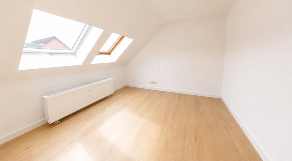 Dachgeschoßwohnung Pulsnitz - 4 Zimmer, 93 m&sup2;, 850&euro; | Angebot:26645183