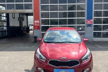 Kia ceed / Ceed 108.000 km 7.800 &euro; Osnabrück 49090
