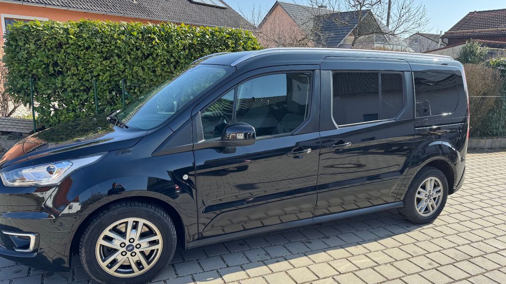 Ford Tourneo Connect 108.000 km 18.000 &euro; Ihrlerstein 93346