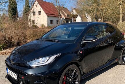 Toyota Yaris 56.000 km 31.200 &euro; Lemgo 32657