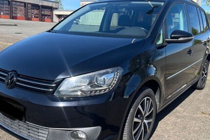 VW Touran 171.500 km 7.999 &euro; Osterode am Harz 37520