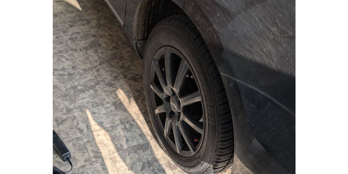 VW Passat 212.000 km 7.800 &euro; Hechingen-Stein 72379