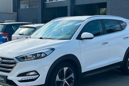 Hyundai TUCSON 150.000 km 14.499 &euro; Kirchheimbolanden 67292