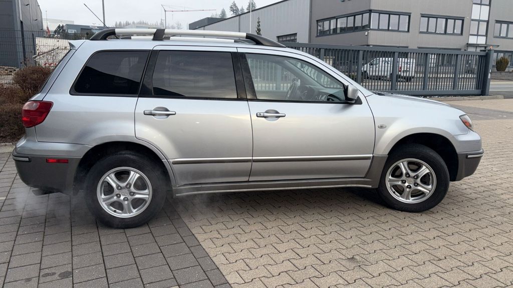 Mitsubishi Outlander 312.000 km 1.950 &euro; Wilnsdorf 57234