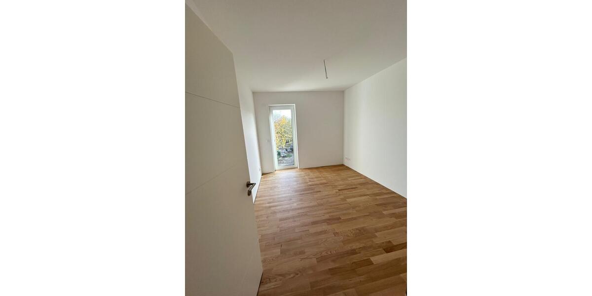 Einfamilienhaus Neuruppin - 3.5 Zimmer, 100 m&sup2;, 1.970&euro; | Angebot:26587609