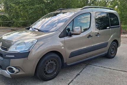 Citroen Berlingo 214.688 km 2.499 &euro; Halle 06116