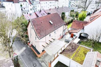 Haus zum Kaufen in Neu-Ulm 1.040.000 € 260 m²