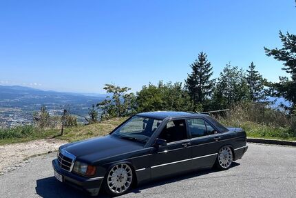 Mercedes-Benz 190 244.000 km 8.500 € Triftern 84371