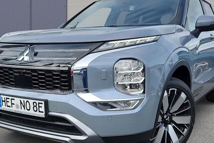 Mitsubishi Plug-in Hybrid Outlander 7.500 km 43.990 &euro; Bad Hersfeld 36251