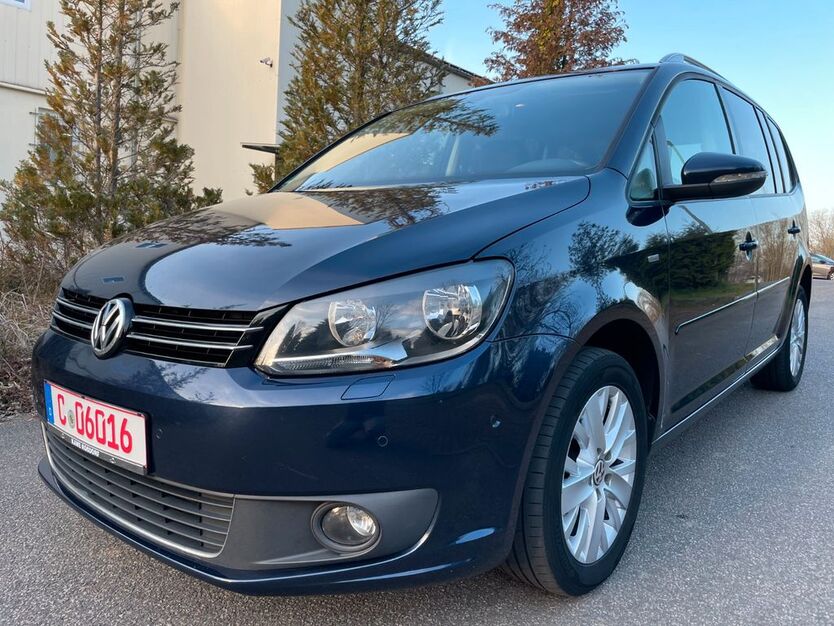 VW Touran 170.000 km 10.990 € Chemnitz OT Grüna 09224