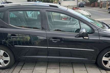 Peugeot 207 290.000 km 899 &euro; Mühlheim am Main 63165