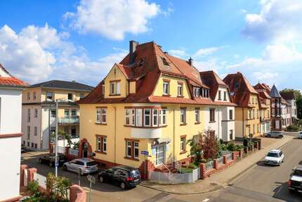 Haus zum Kaufen in Grünstadt Asselheim 830.000 € 300 m² 9 zimmer