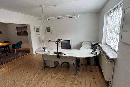 Bürohaus 6 Räume ca. 100 m2 zimmer