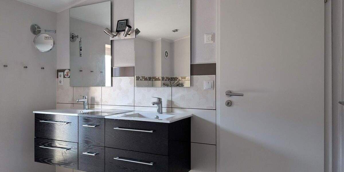 Einfamilienhaus Pantelitz - 6 Zimmer, 180 m&sup2;, 599.000&euro; | Angebot:25657311