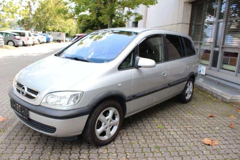 Opel Zafira 206.000 km 2.200 € Rüsselsheim 65428